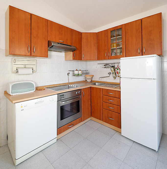 apartments Brkušić, Makarska - kitchen
