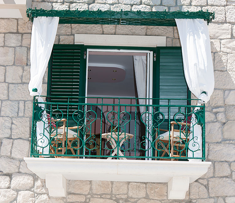 Makarska, apartments Nada - romantism balcony, old style