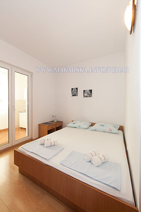 apartments Lidija Pehar, Makarska, bedroom