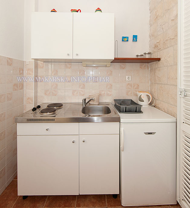 apartments Lidija Pehar, Makarska, kitchen