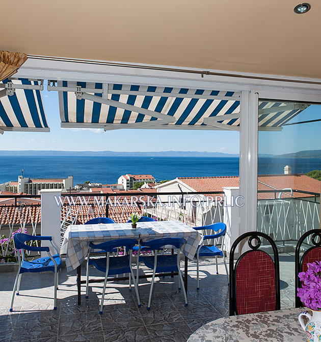 balcony with sea view - Balkon mit Meerblick - balkon s pogledom na more