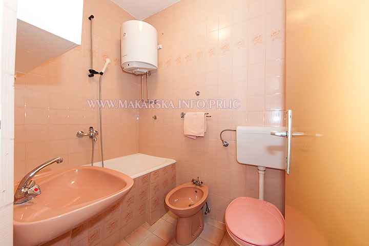 apartments Prlić, Makarska - bathroom