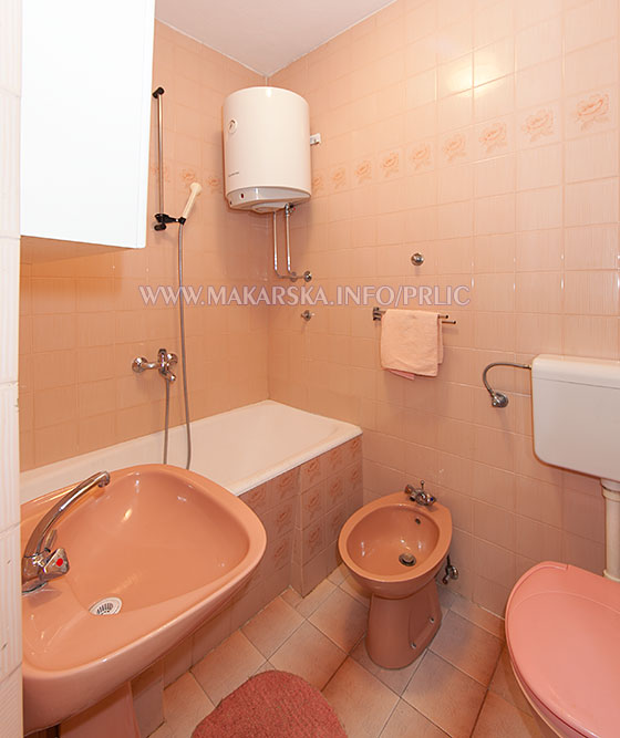 apartments Prlić, Makarska - bathroom