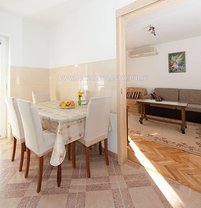 apartments Prlić, Makarska - dining room, living room