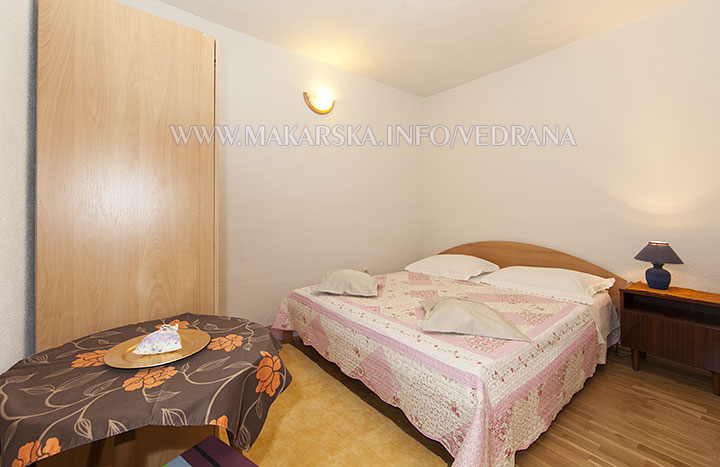 apartments Vedrana, Makarska - first bedroom