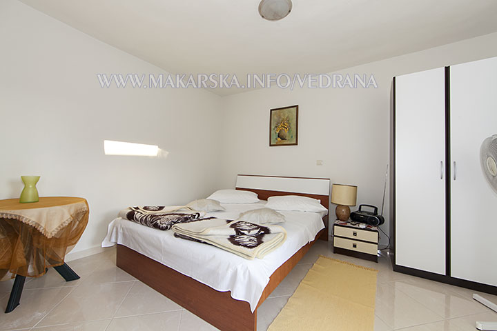 apartments Vedrana, Makarska - bedroom