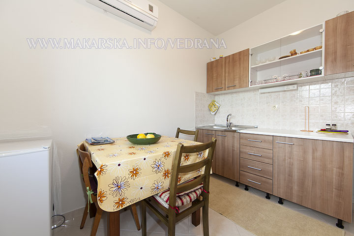 dining room, kitchen