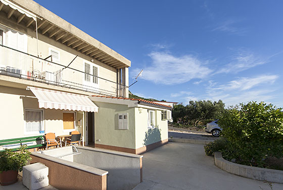 apartments Vedrana, Makarska - house